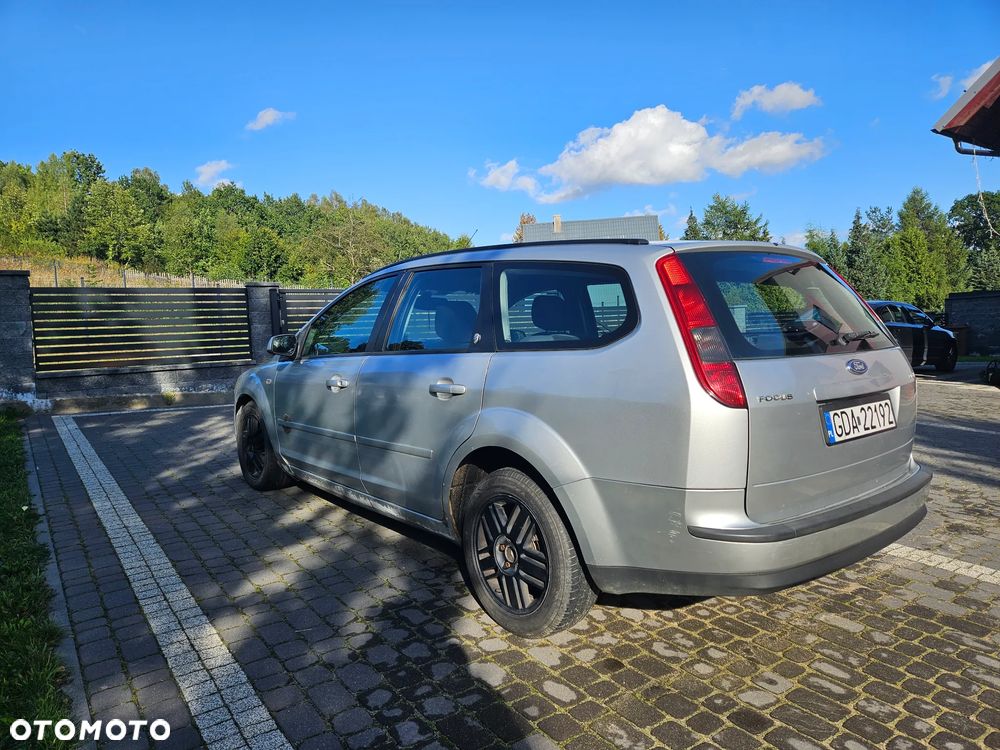 Ford Focus 1.8 TDCi Ghia - 6