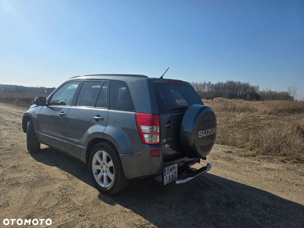 Suzuki Grand Vitara 2.7 V6 - 5