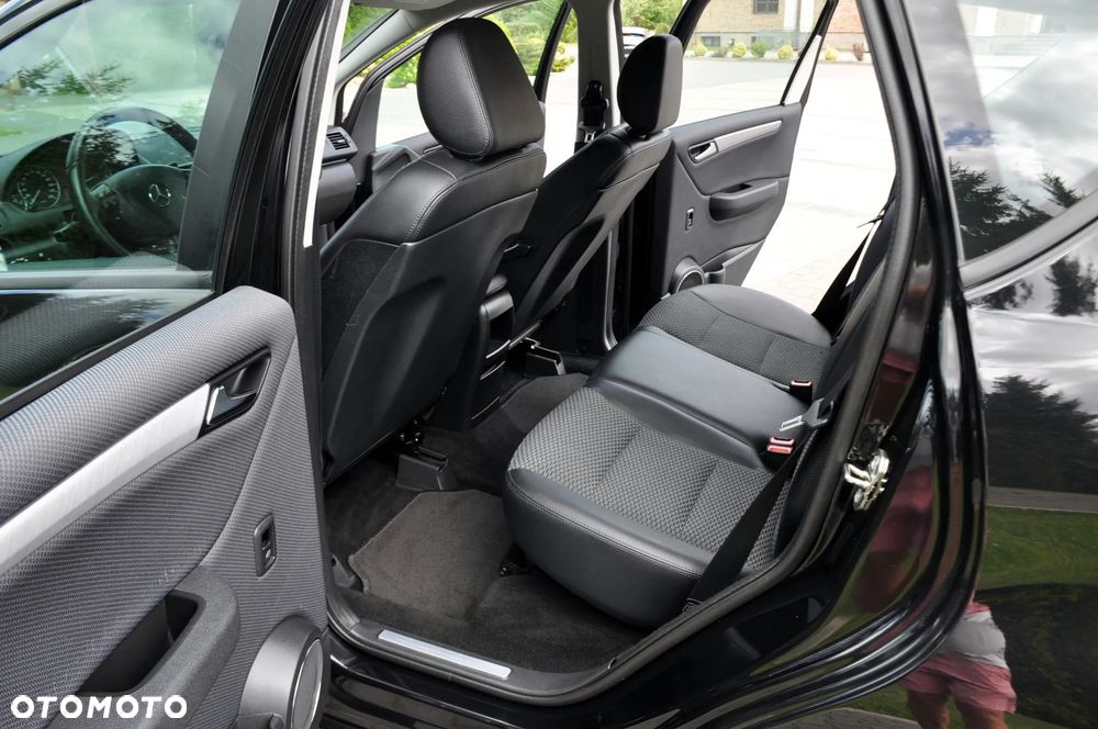 Mercedes-Benz Klasa A 170 BlueEFFICIENCY Avantgarde - 20