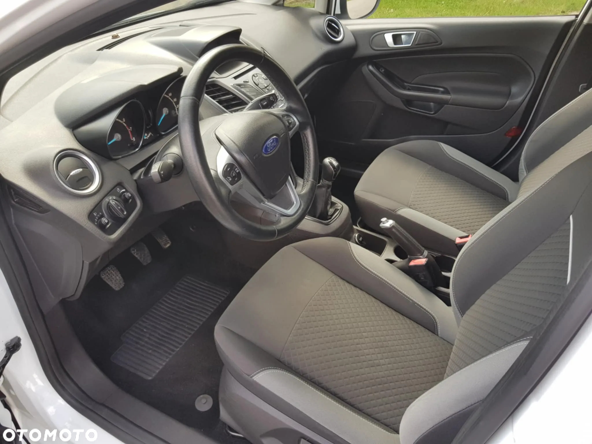 Ford Fiesta - 14