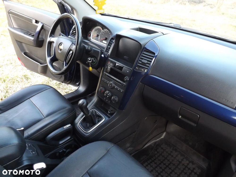 Chevrolet Captiva 2.4 LS 5os - 14