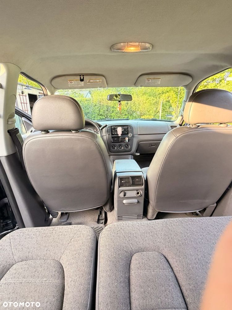 Ford Explorer 4.0 AWD - 11