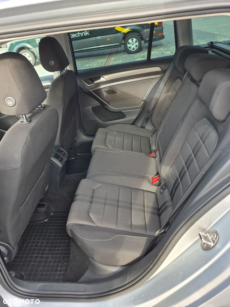 Volkswagen Golf VII 1.6 TDI BlueMotion Trendline - 11