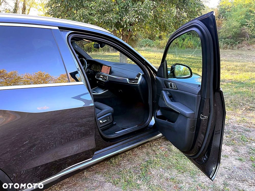 BMW X5 xDrive40i mHEV - 10