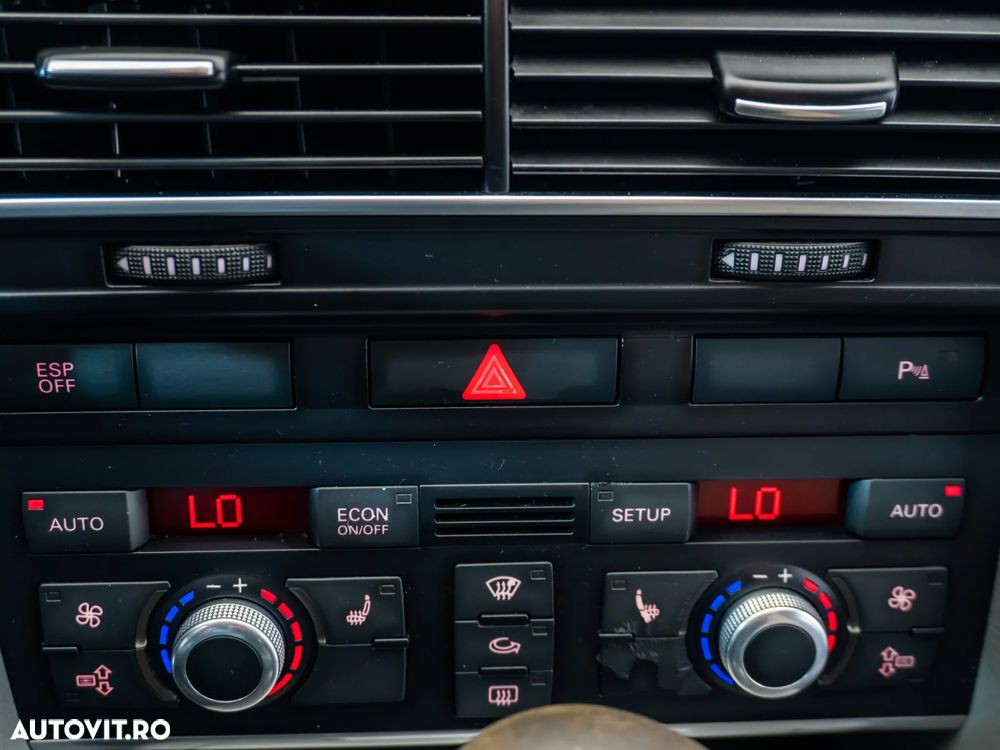 Audi A6 2.7 TDI DPF Avant quattro Aut - 29