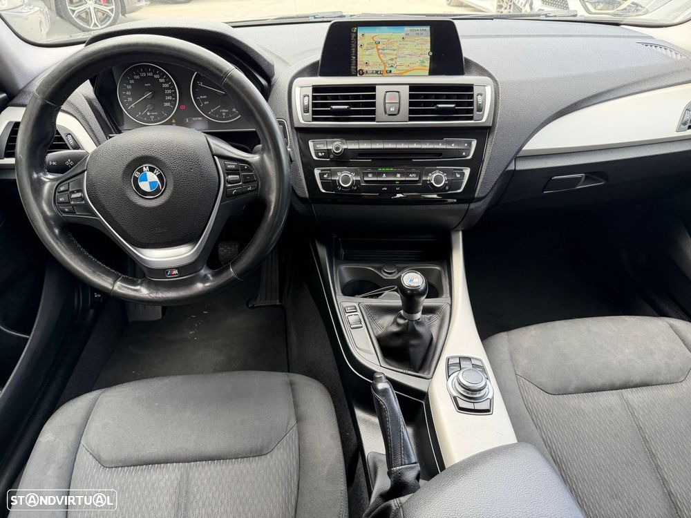 BMW 116 d Sport Line - 12