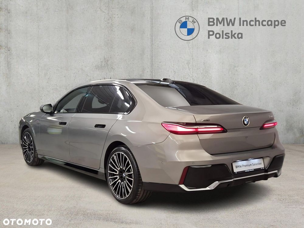 BMW Seria 7 - 4