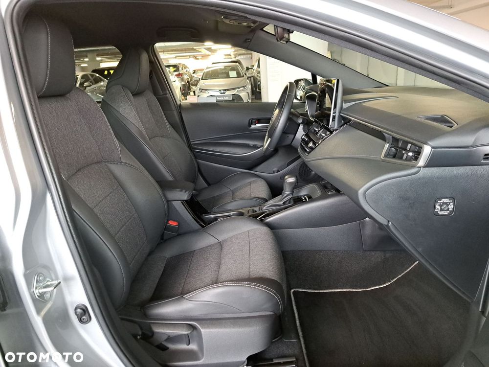 Toyota Corolla 1.8 Hybrid Style - 16