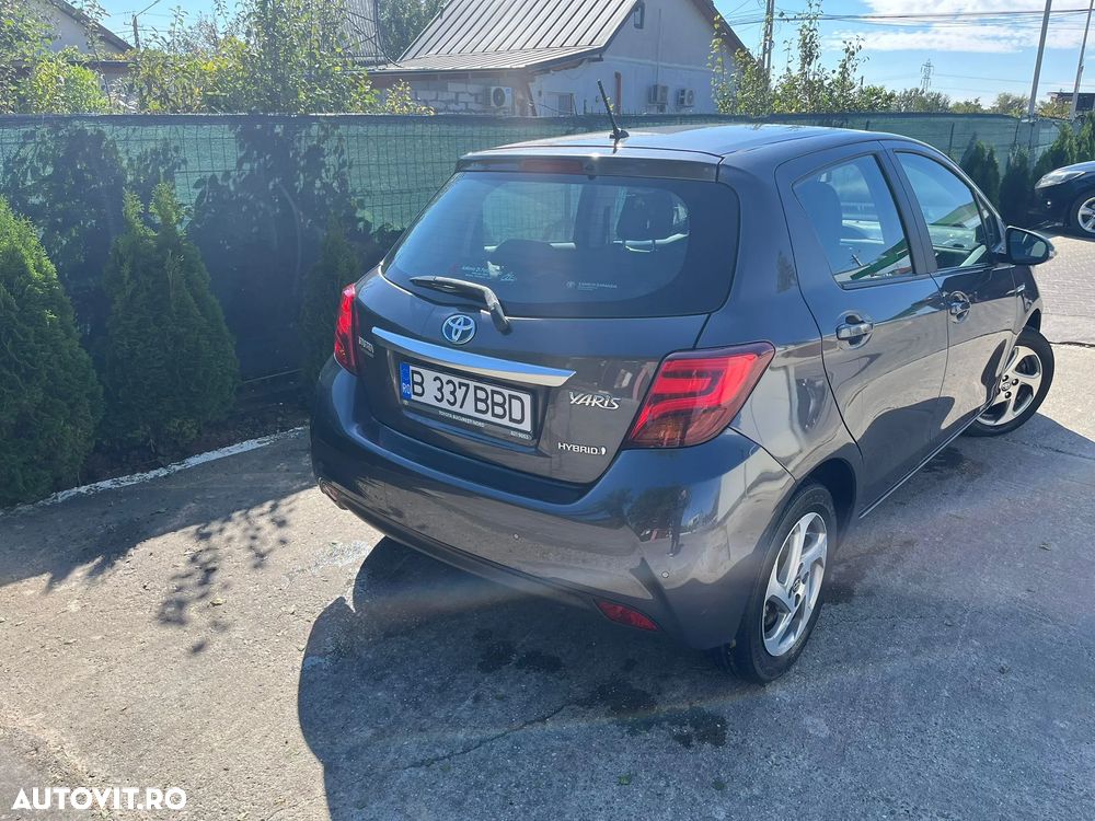 Toyota Yaris ver-1-5-vvt--i-hsd-luna - 13