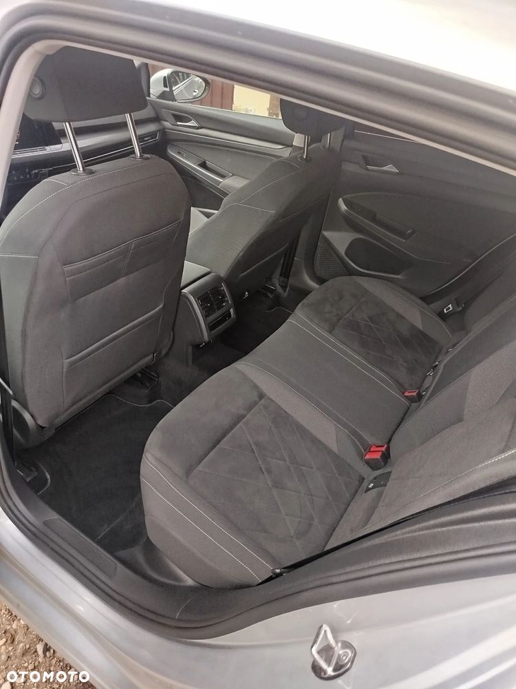 Volkswagen Golf - 9