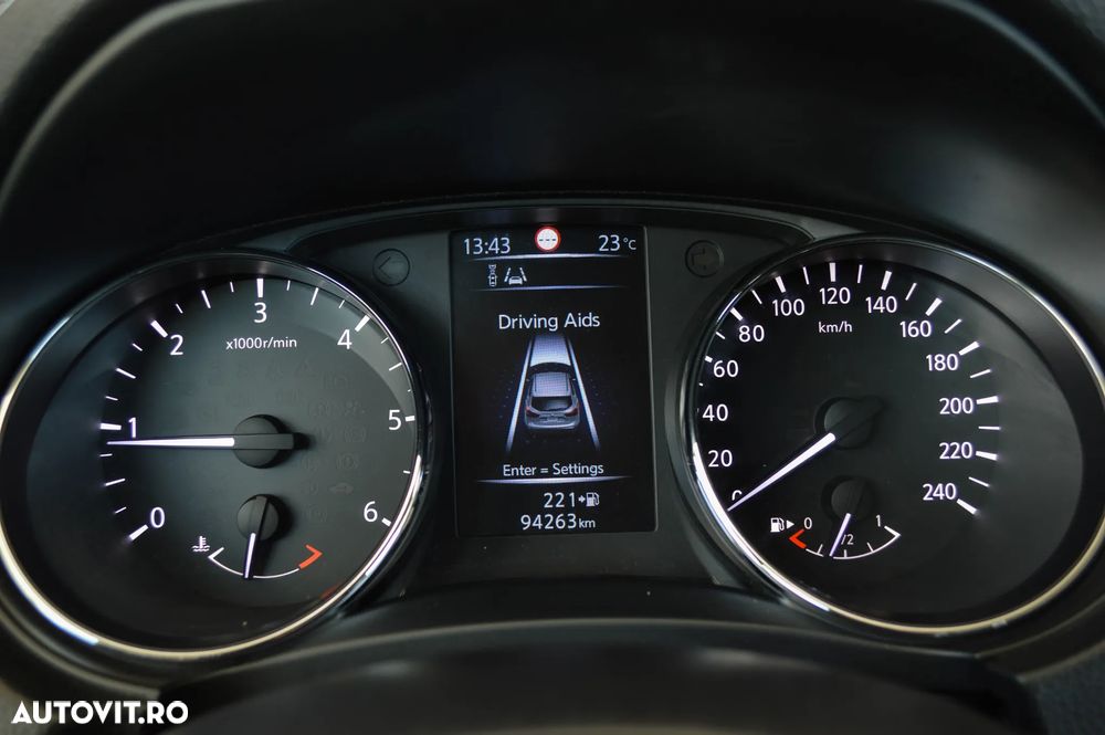 Nissan Qashqai 1.6 DCI DPF Start/Stop tekna - 19