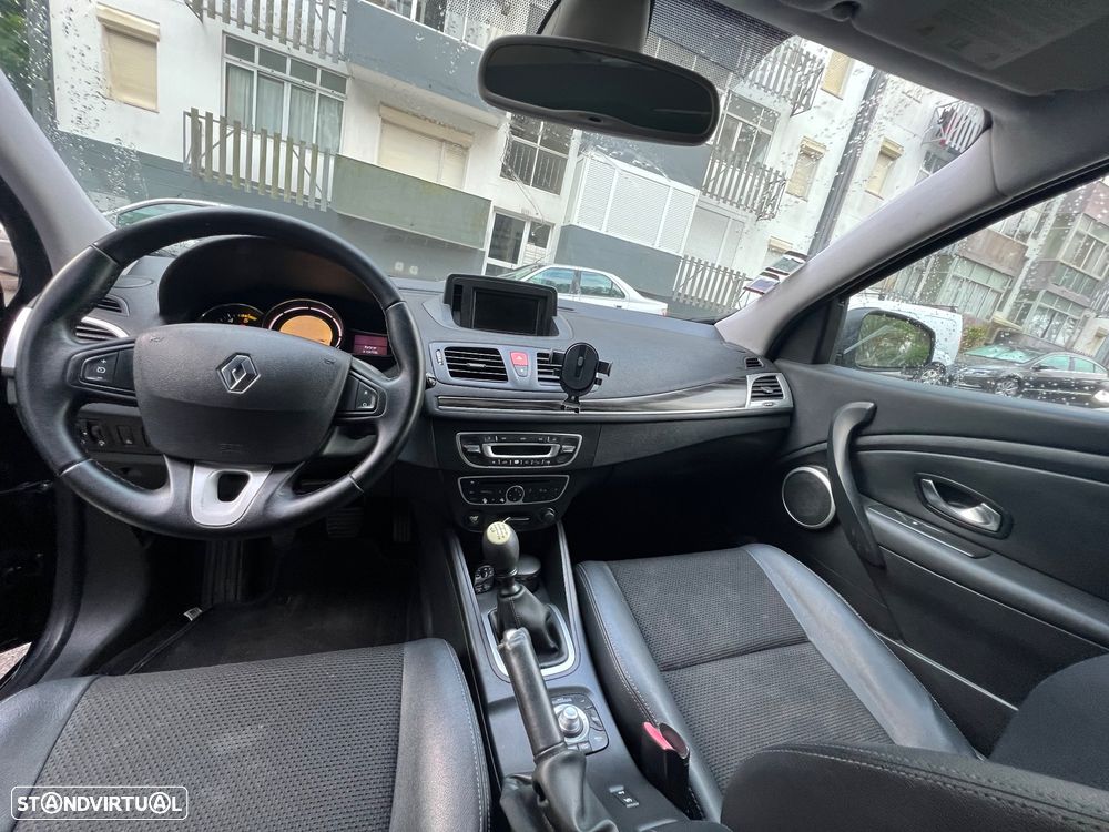 Renault Mégane 1.5 dCi Dynamique - 4