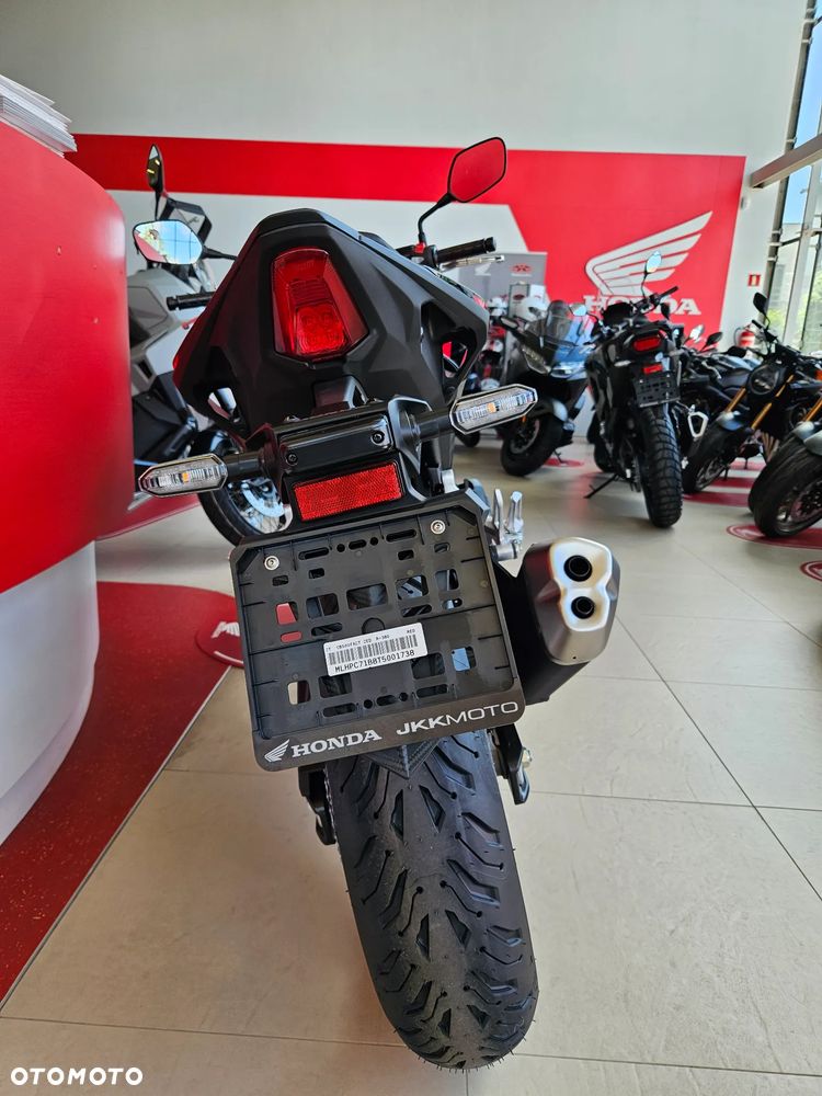 Honda CB - 8
