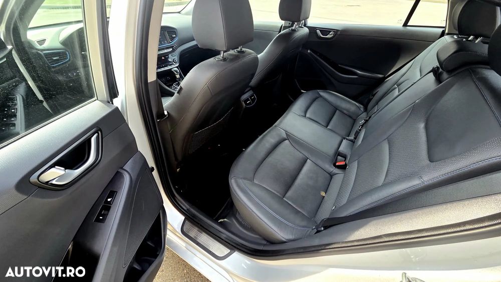 Hyundai IONIQ 1.6 GDI Premium - 7