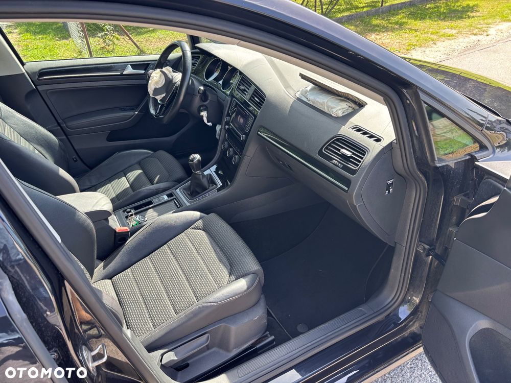 Volkswagen Golf 2.0 BlueTDI Highline - 19