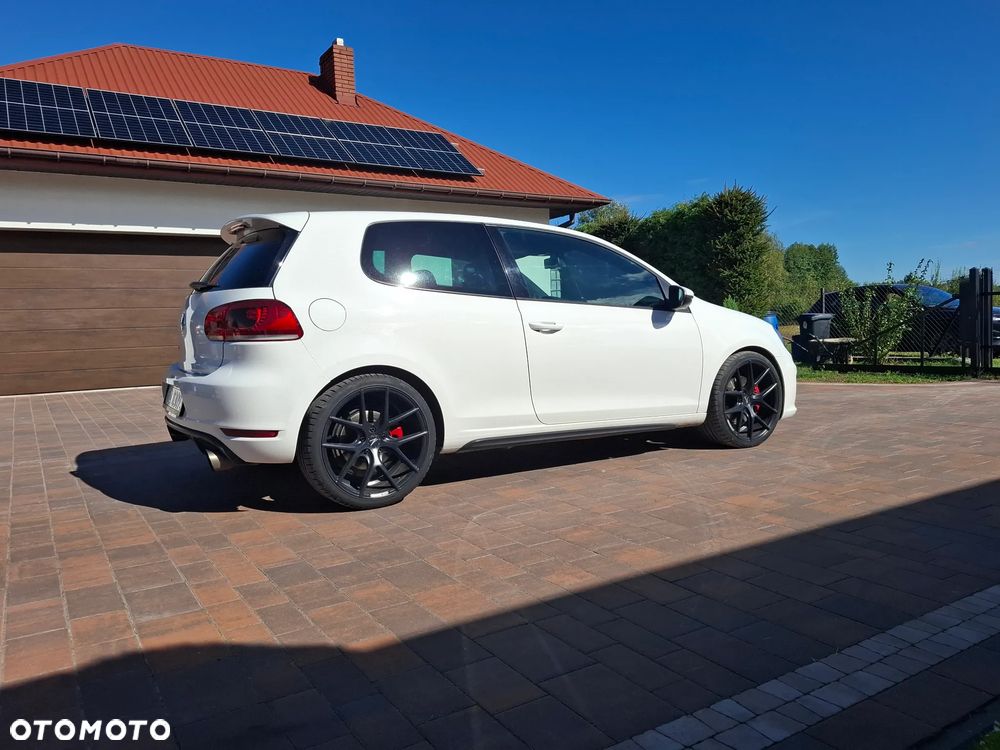 Volkswagen Golf 2.0 TSI GTI - 6