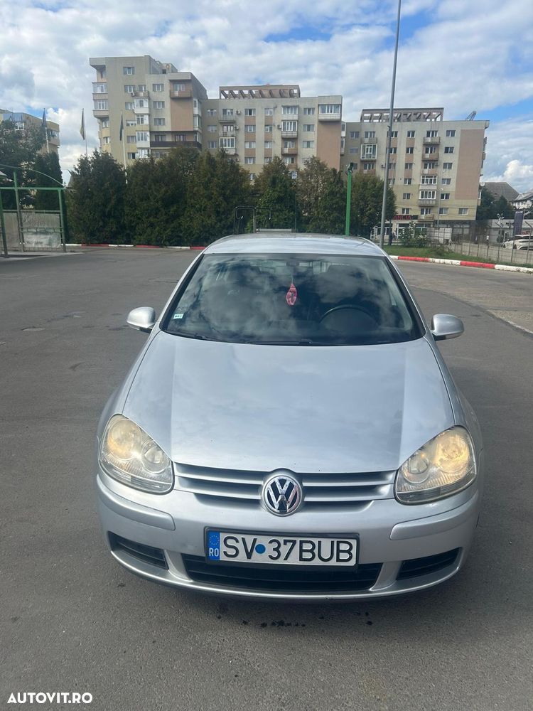 Volkswagen Golf - 1