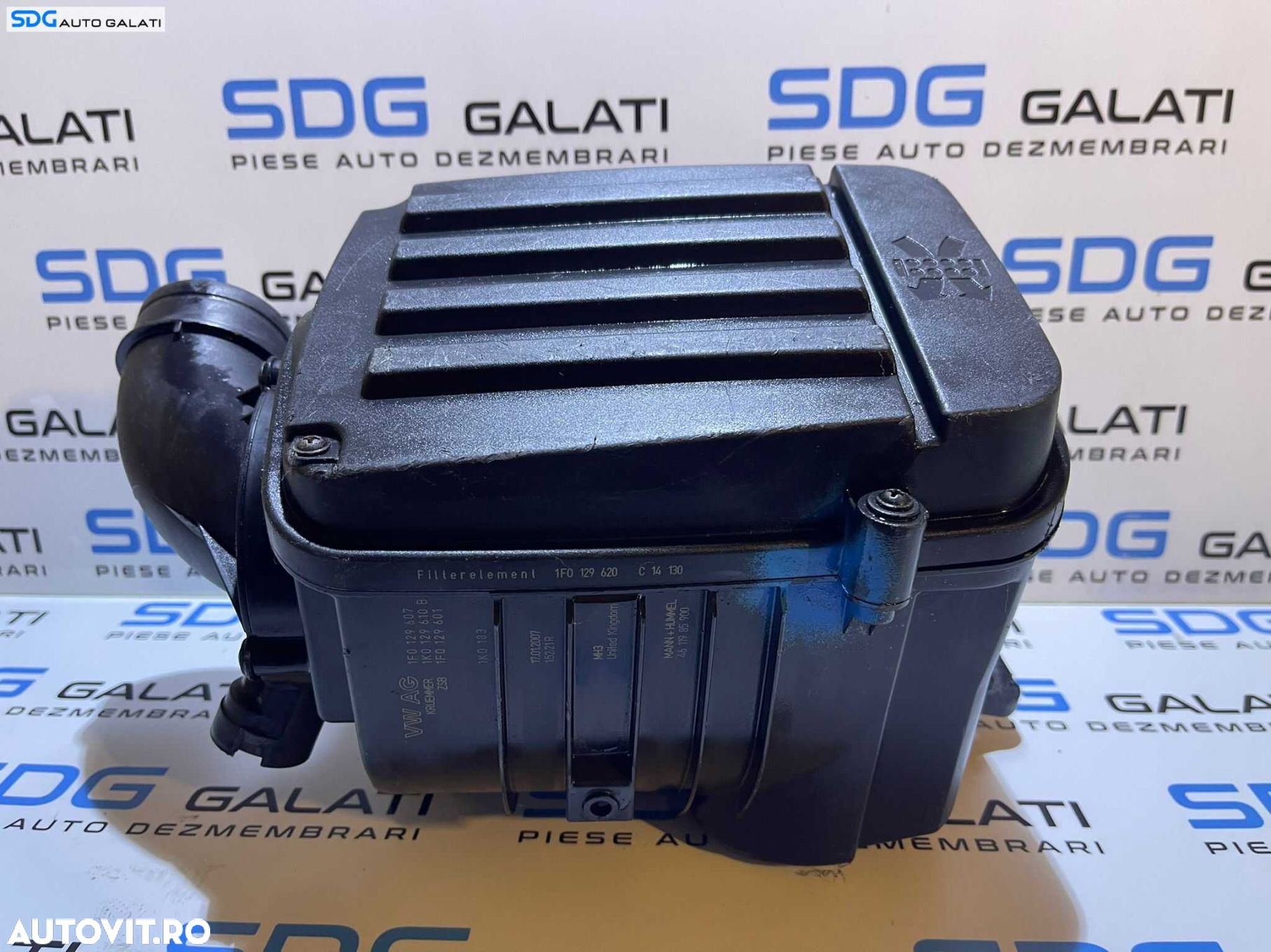 Carcasa Filtru Aer Completa cu Tub Admisie Seat Toledo 3 2.0 FSI BLY BLR BVY BVZ 2005 - 2009 Cod 1F0129620 1F0129607 1K0129610B 1F0129601 - 1