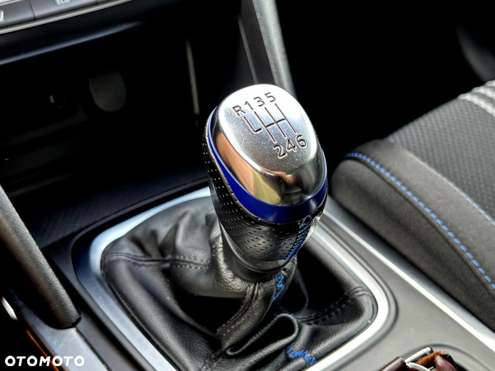 Renault Megane ENERGY TCe 130 GT LINE - 26