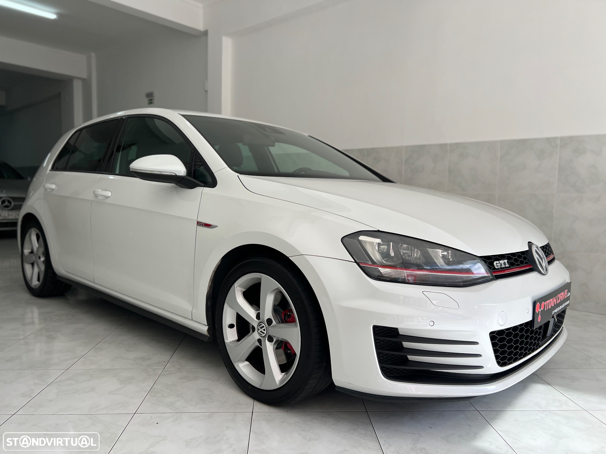 VW Golf 2.0 TSi GTi - 8