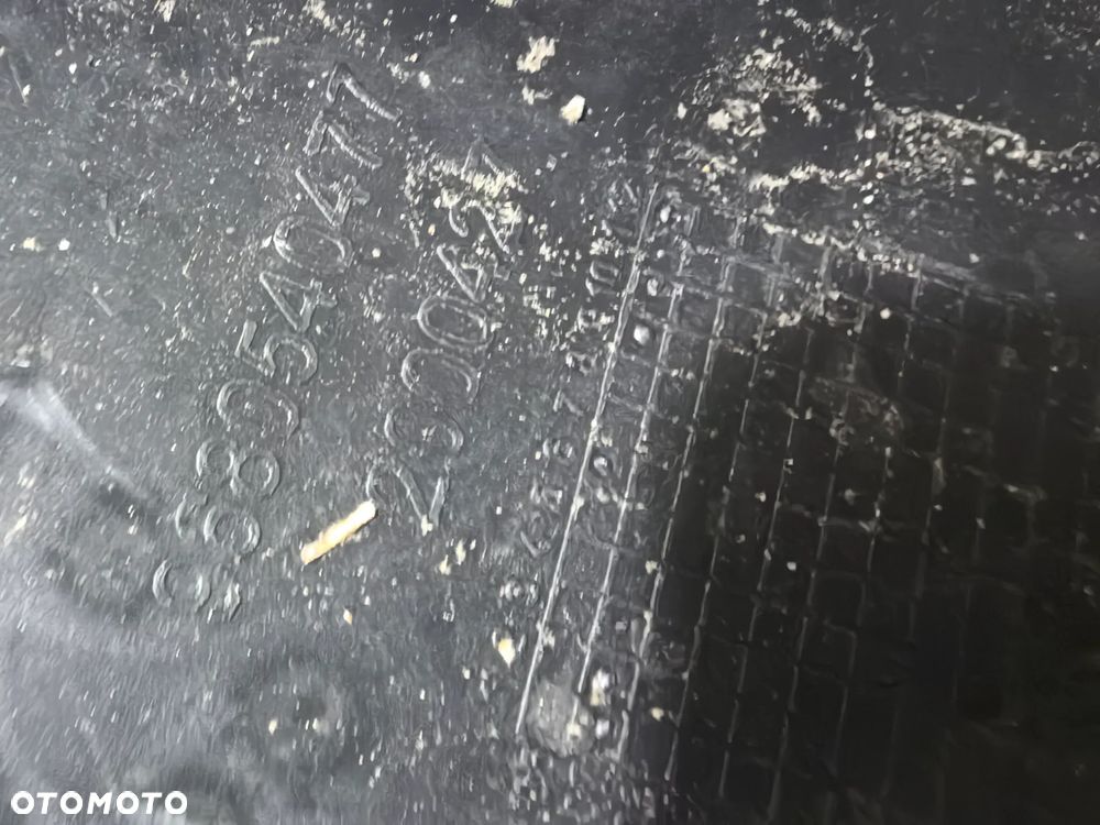 Citroen C4 Picasso Narożnik zderzaka prawy tył EZWD - 6