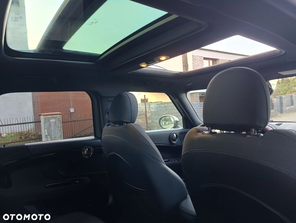 MINI Countryman Cooper SE ALL4 John Cooper Works Trim - 16