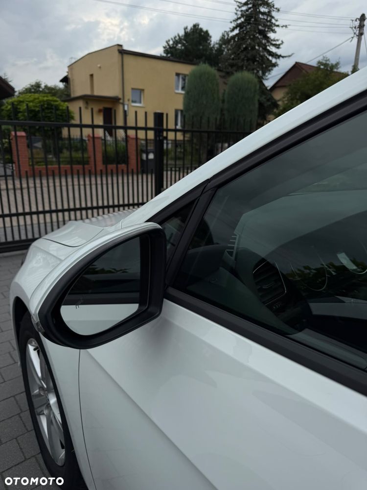 Volkswagen Golf - 5