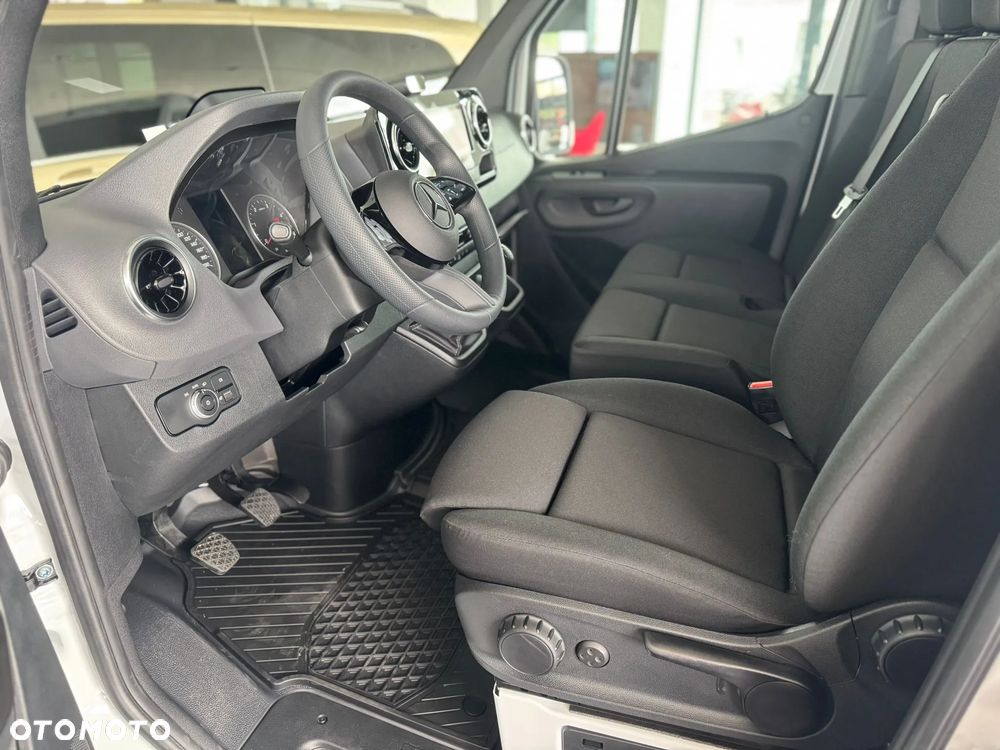 Mercedes-Benz Sprinter 315 Furgon Standard (L2H2) - 9