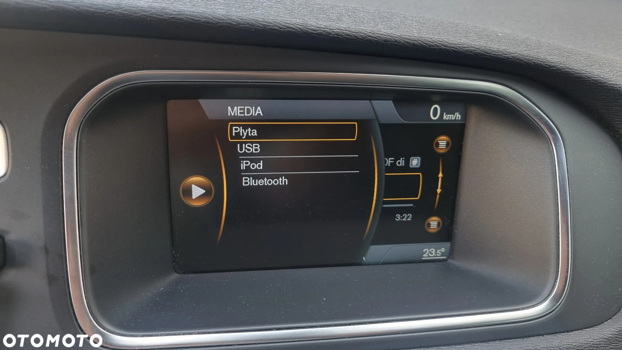 Volvo V40 D3 R-Design Momentum - 32
