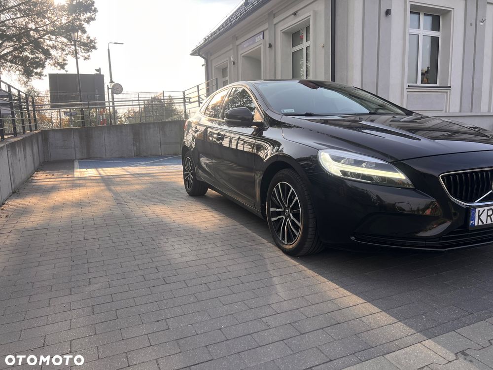 Volvo V40 T3 Drive-E Momentum - 9