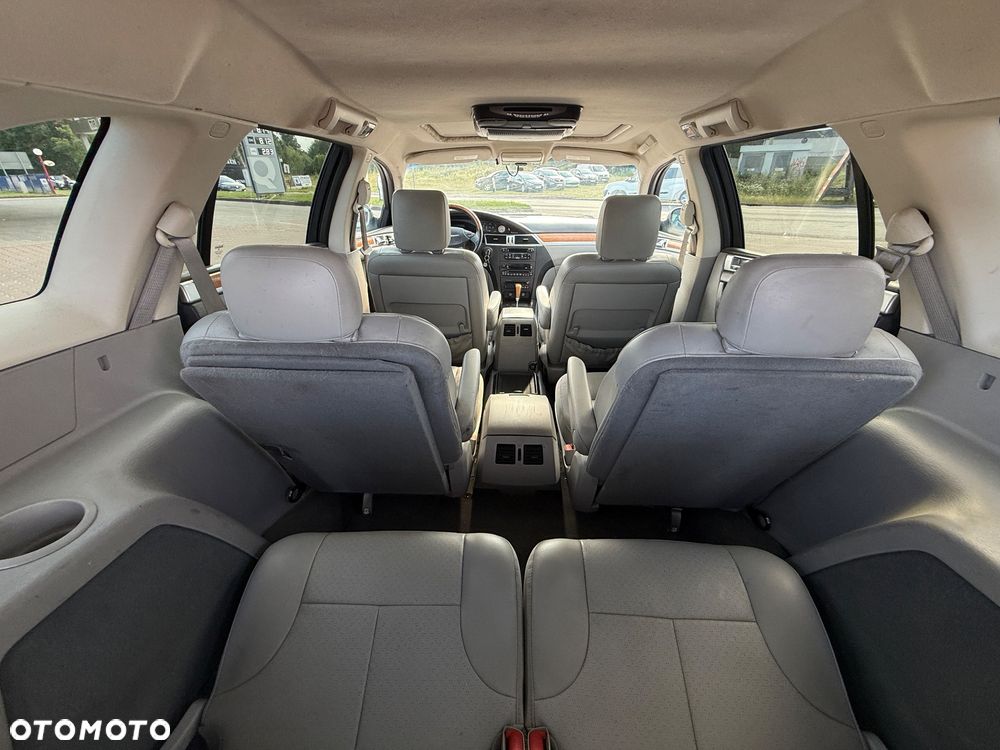 Chrysler Pacifica - 21
