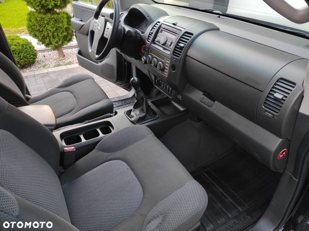 Nissan Navara 2.5 D Platinum - 20