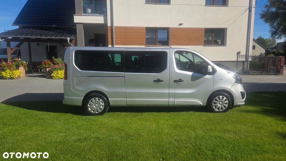 Opel Vivaro - 10