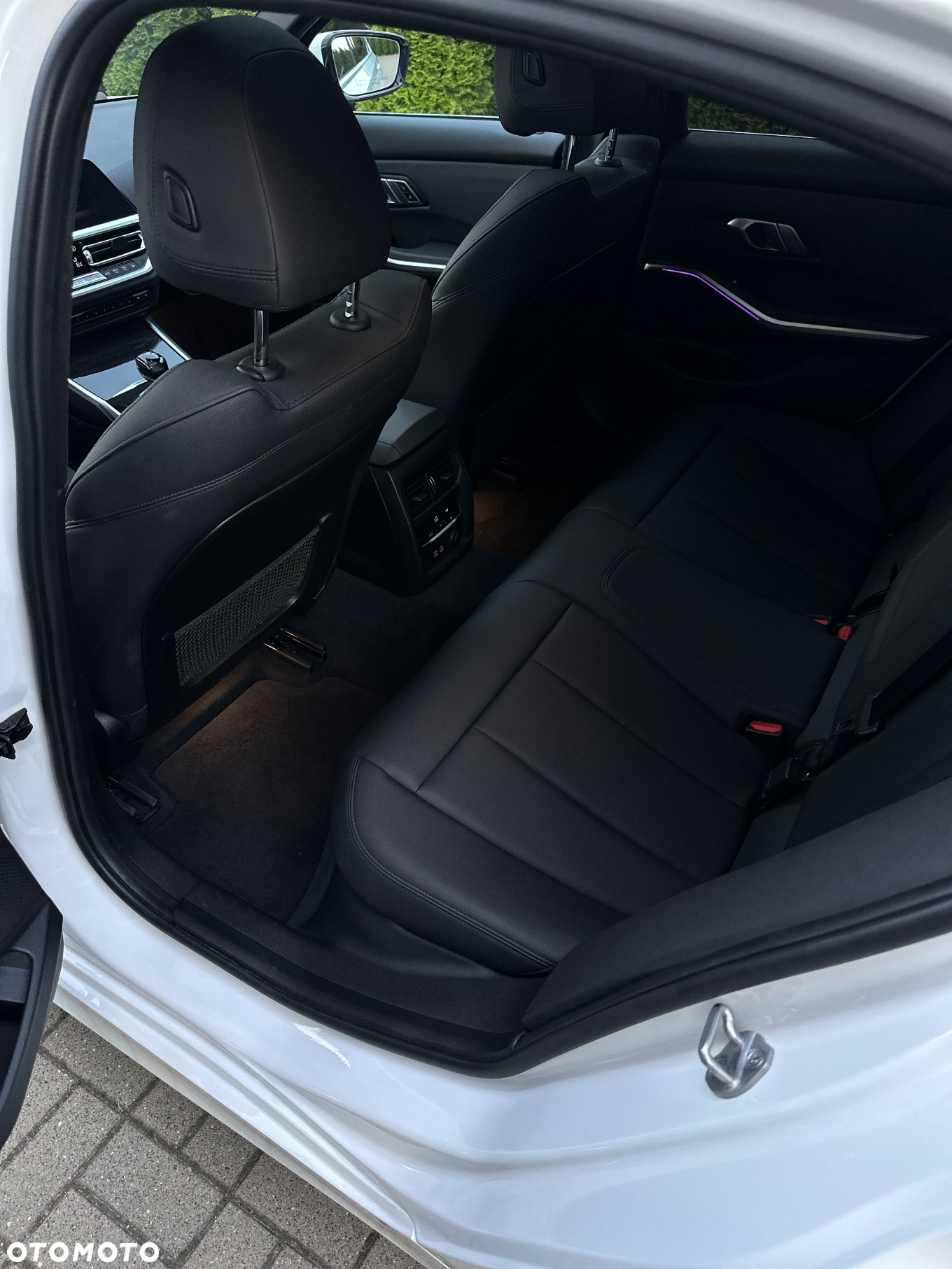 BMW Seria 3 330i Sport Line - 16