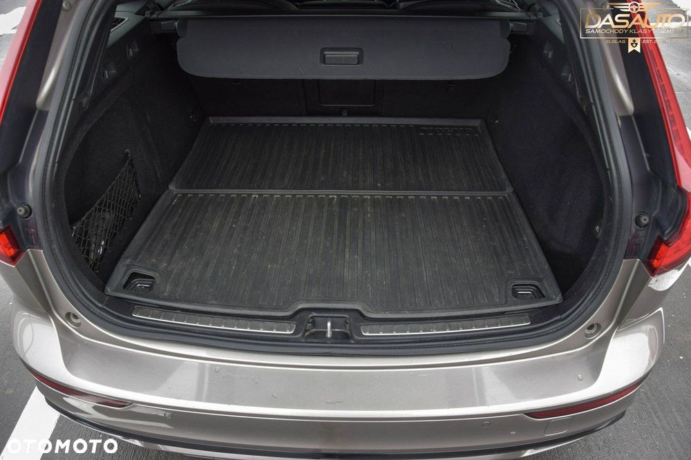 Volvo V60 B4 D Geartronic RDesign - 31