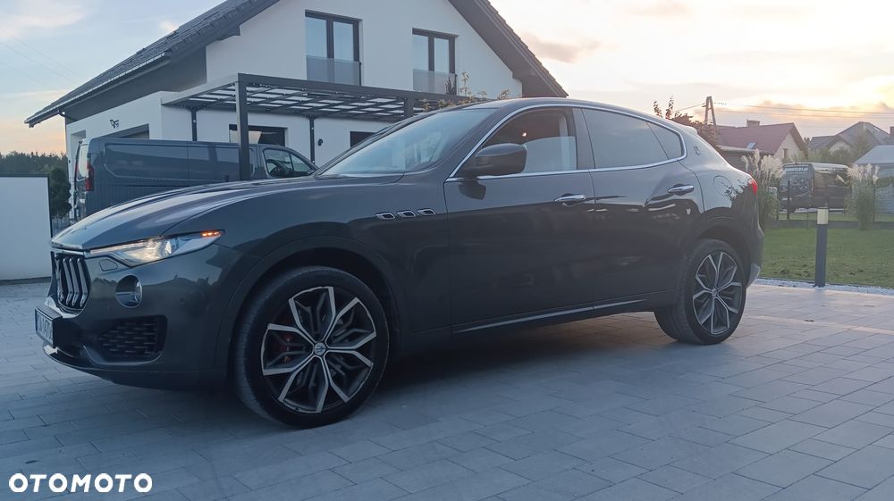 Maserati Levante - 2