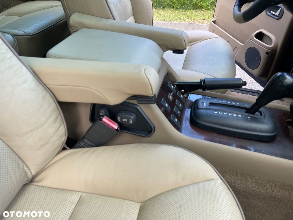 Land Rover Discovery - 12
