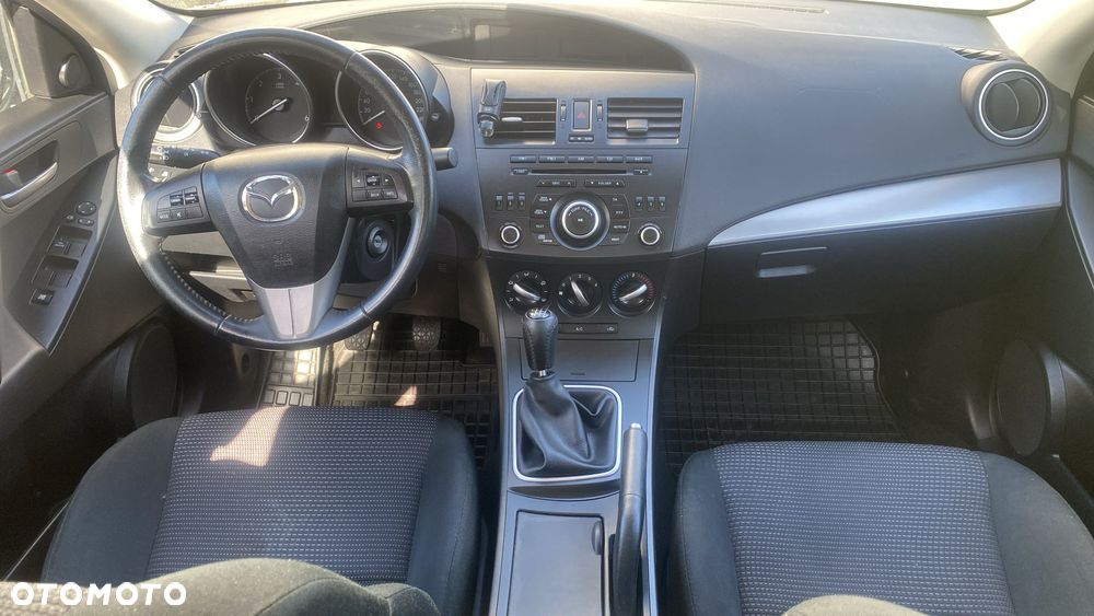 Mazda 3 1.6 CD Exclusive + - 7