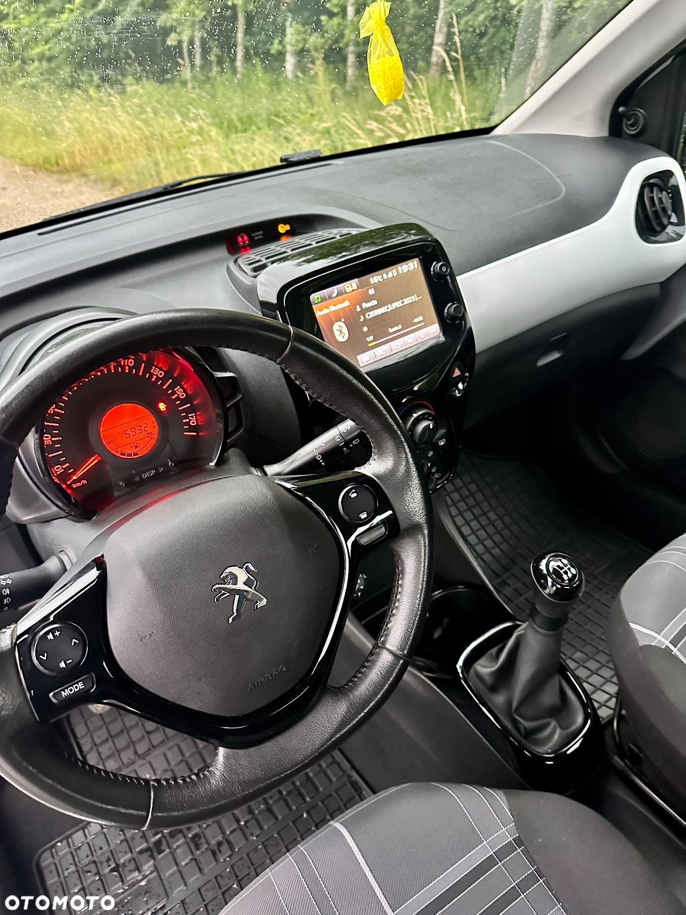 Peugeot 108 PureTech 82 Style - 10