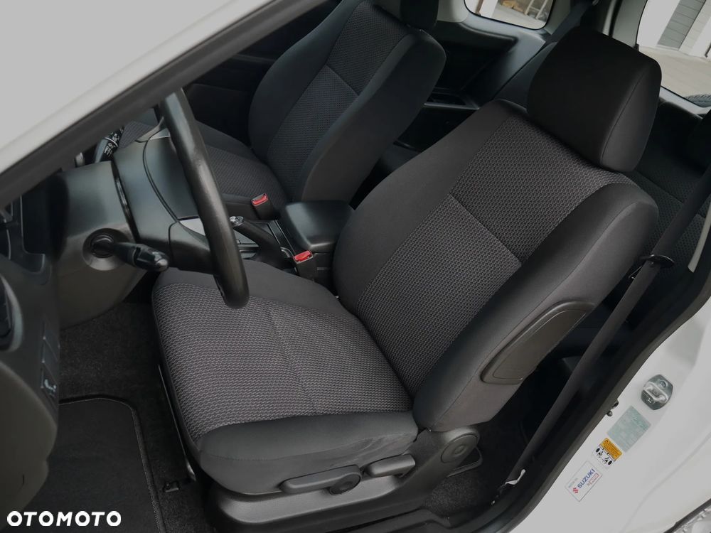 Suzuki Grand Vitara 1.6 Black&White - 23