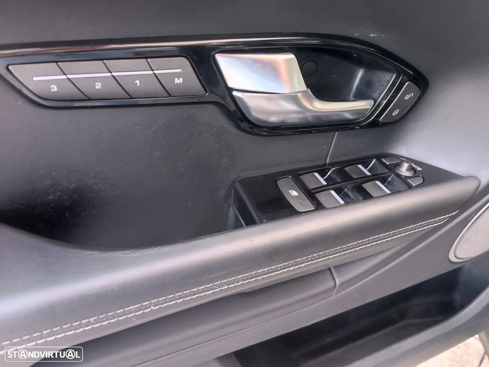 Land Rover Range Rover Evoque 2.2 SD4 Prestige Auto - 14
