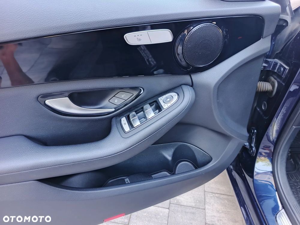 Mercedes-Benz Klasa C 220 d 4-Matic 7G-TRONIC - 21