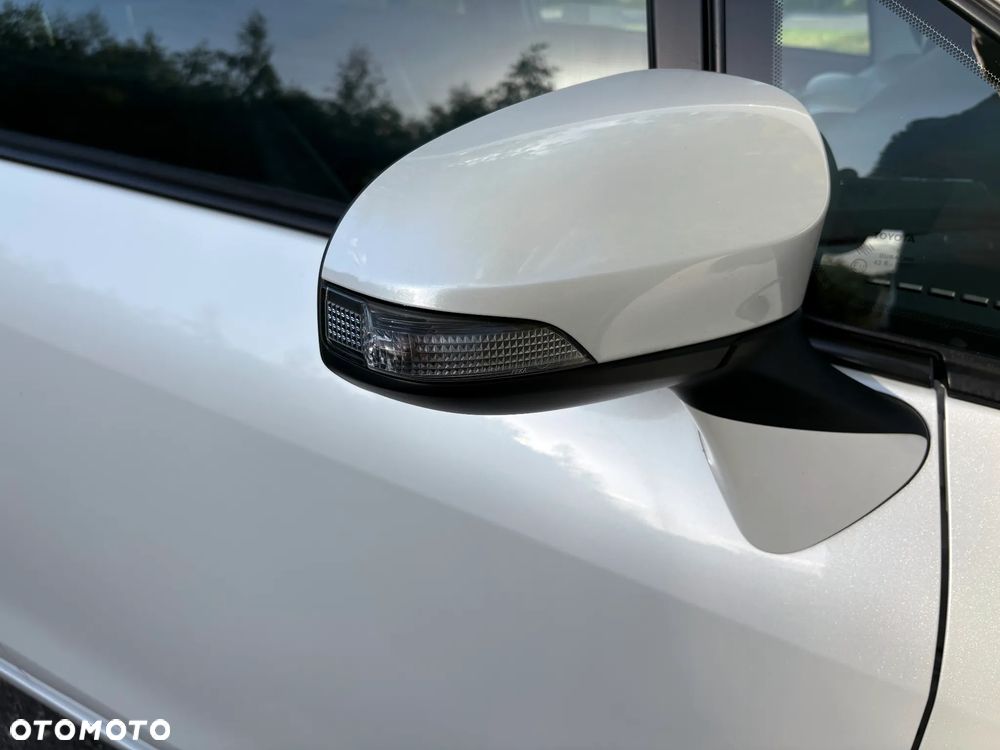 Toyota Verso 1.8 Premium EU5 7os - 35