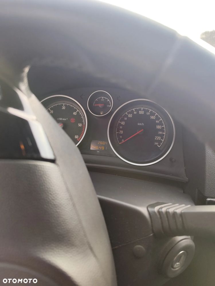 Opel Astra 1.7 CDTI 111 - 11