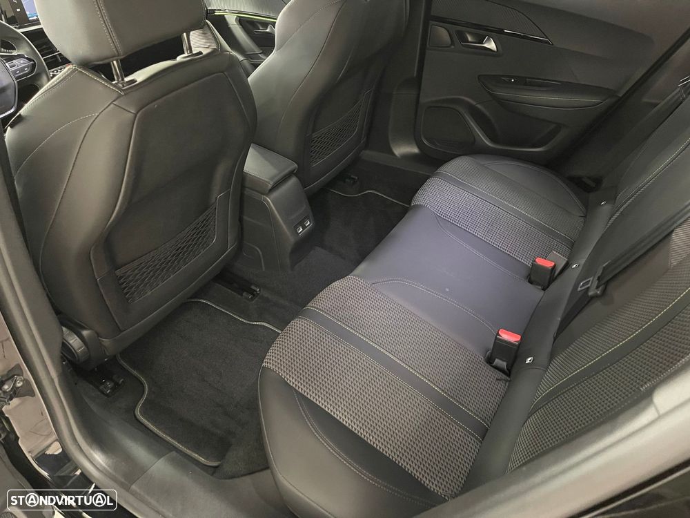 Peugeot 2008 1.2 PureTech GT - 5