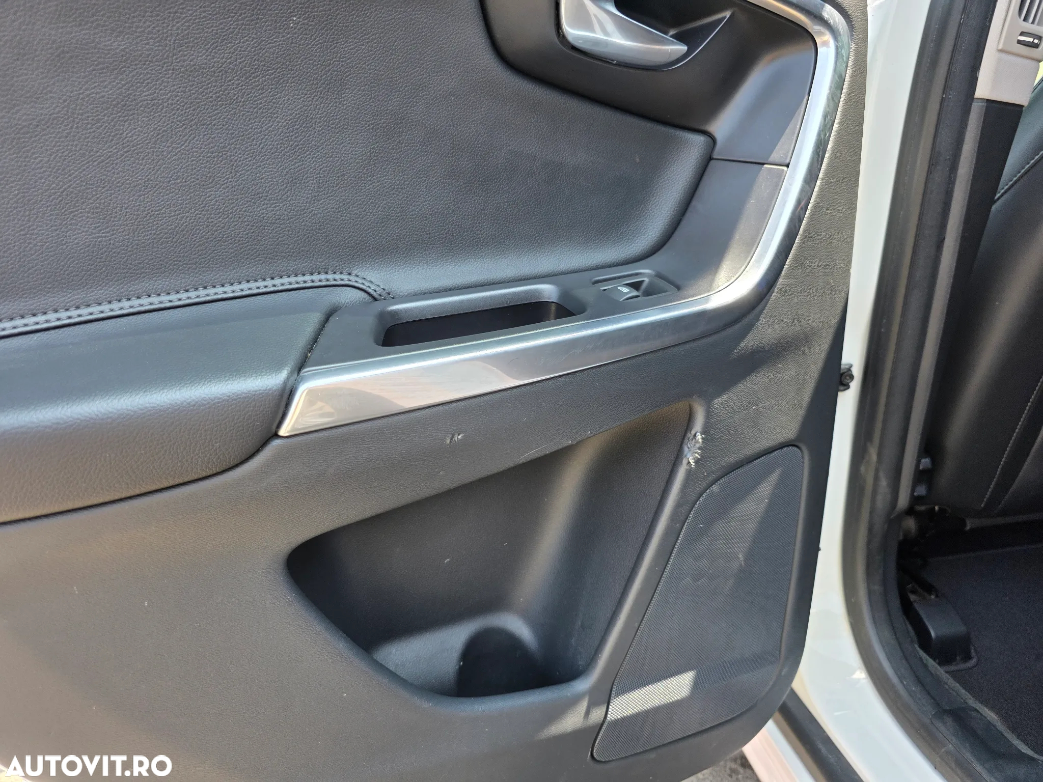 Volvo XC 60 D4 VEA Start-Stop Momentum - 32