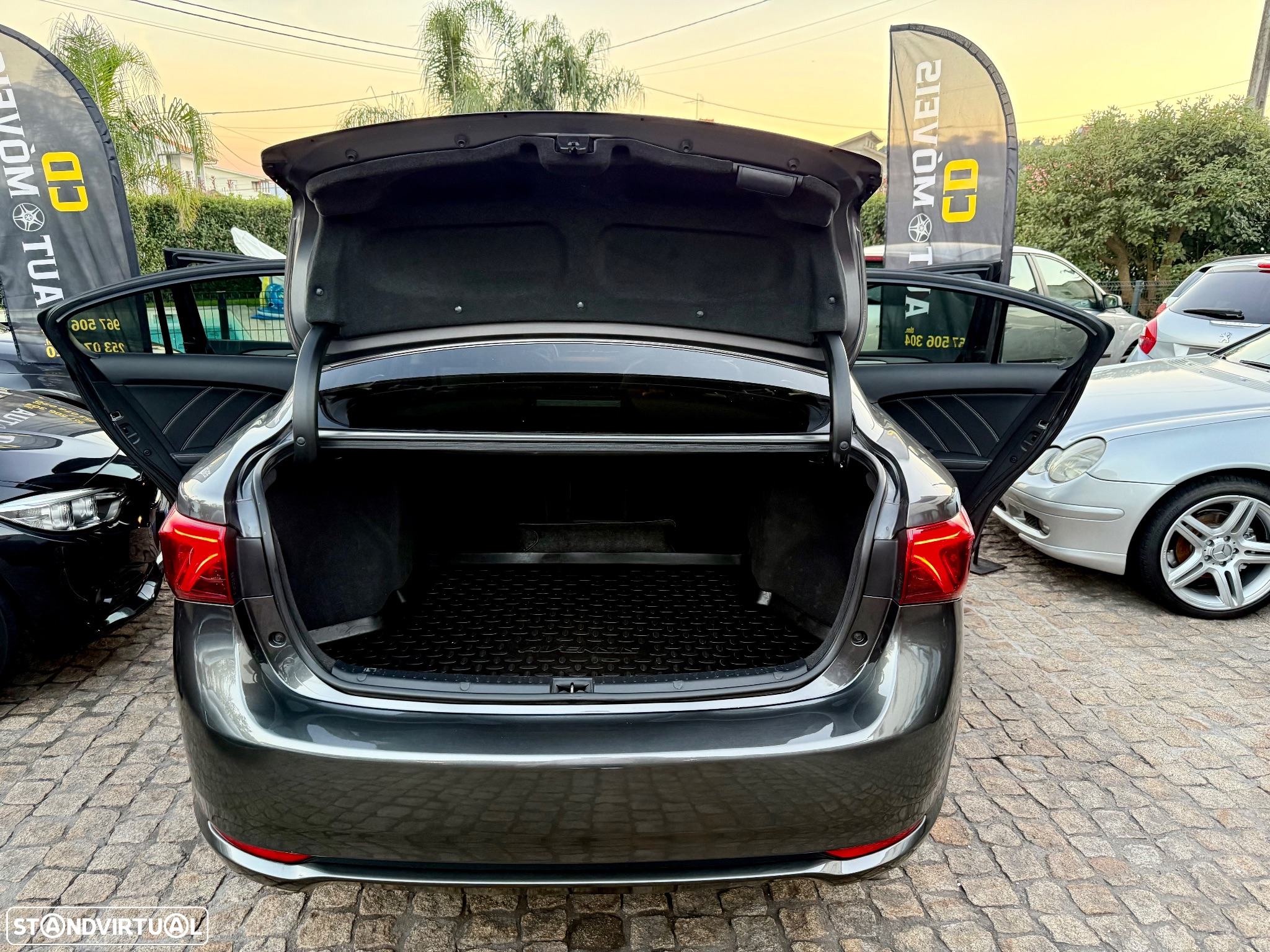 Toyota Avensis SD 1.6 D-4D Luxury+GPS - 56