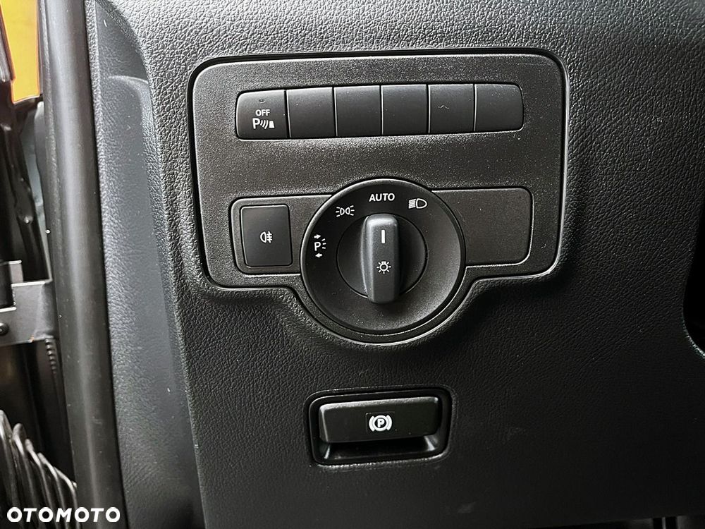 Mercedes-Benz Vito - 21