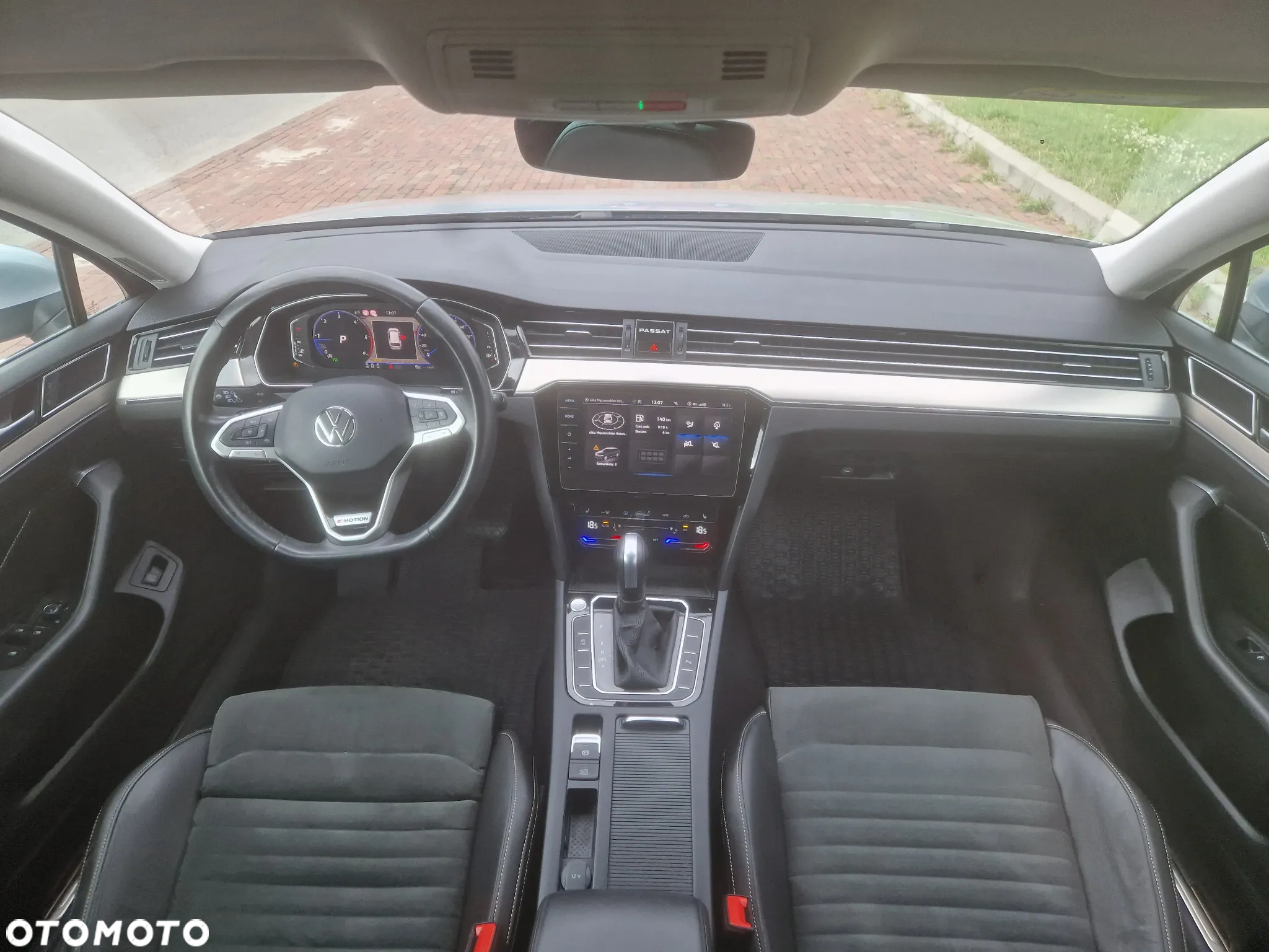 Volkswagen Passat 2.0 TDI 4Mot Elegance DSG - 19