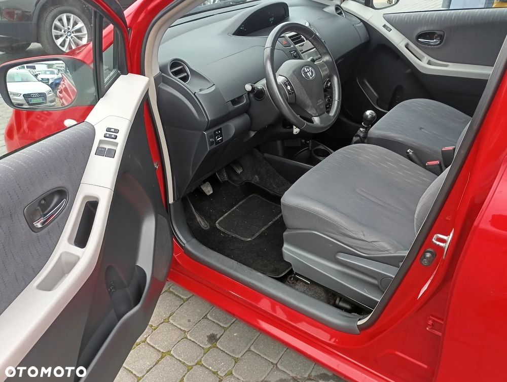 Toyota Yaris 1.4 D-4D Club - 23